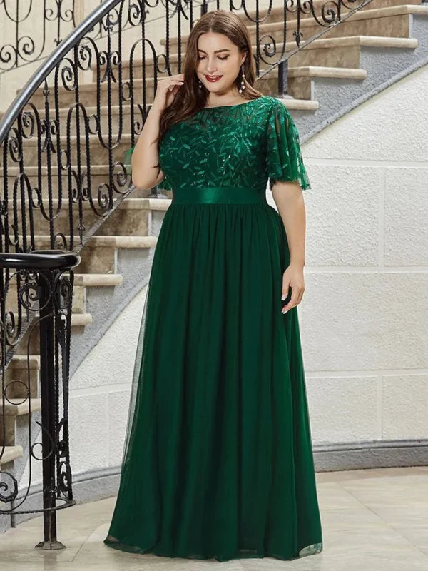 Alluring Grandeur: Embroidered Sequin Mesh Dresses for Plus-Size Elegant Occasions